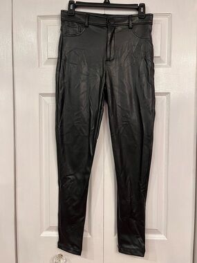 Stella Luce Black Faux Leather Skinny Pants